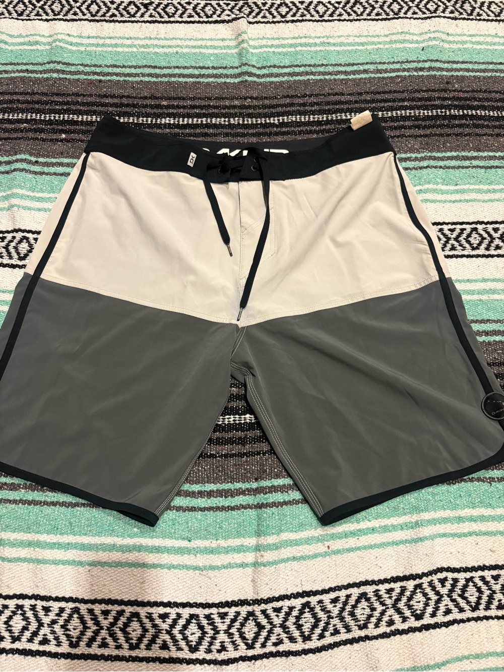 Dakine Men's Two-Tone Gray & Cream Board Shorts